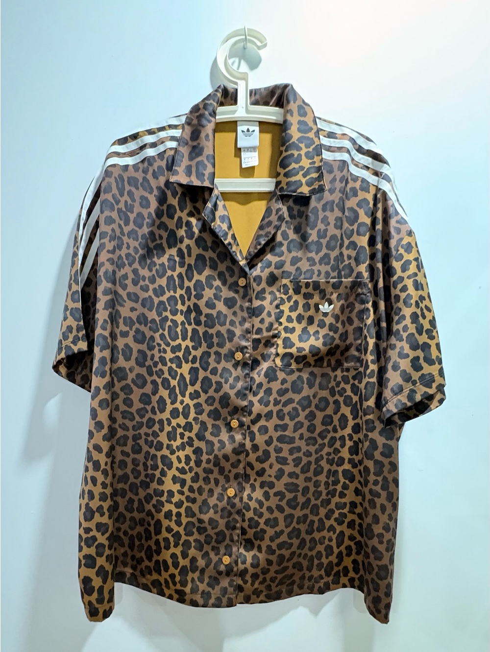 adidas women’s Brown Leopard Print
